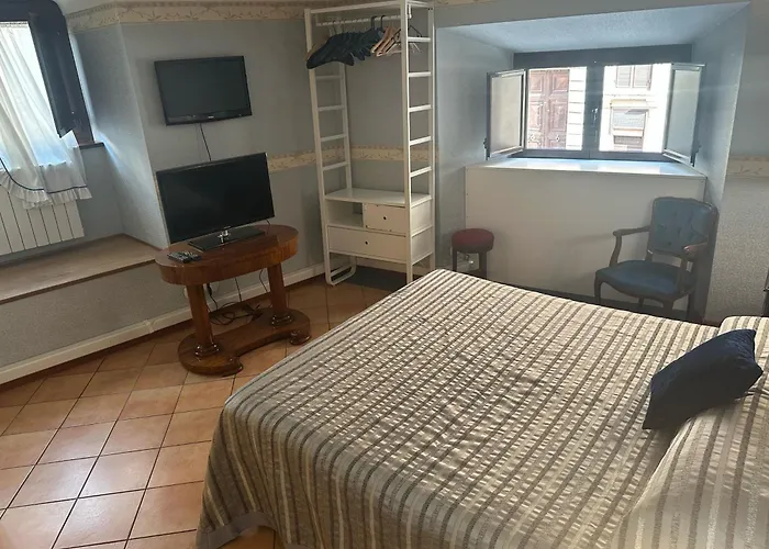 Aurea Domus Al Pantheon * Roma