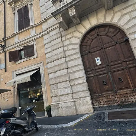 Aurea Domus Al Pantheon Řím